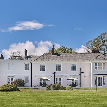 فيلا ابتون أوبون سفيرنفي Equestrian Manor المظهر الخارجي الصورة